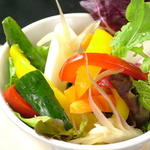 彩り野菜のピクルス(Dining Cafe As Domani （ダイニングカフェ アズ ドマーニ）)