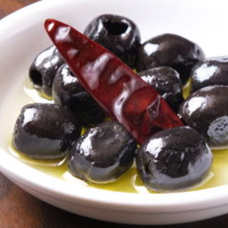 アンチョビ風味の黒オリーブ(Dining Cafe As Domani （ダイニングカフェ アズ ドマーニ）)
