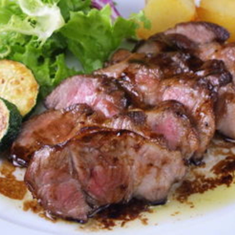 米澤牛のロースト(Dining Cafe As Domani （ダイニングカフェ アズ ドマーニ）)