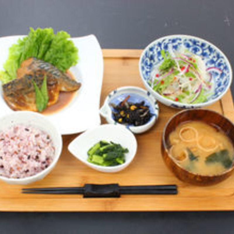 さばの味噌煮定食(幕張バル)