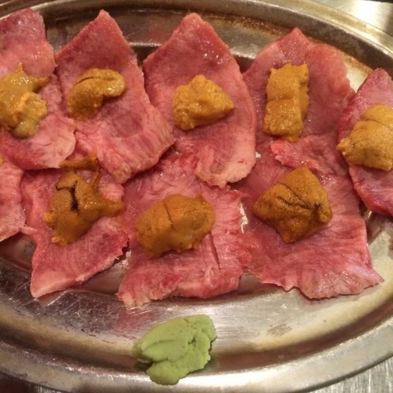 牛タン刺しうにのせ(マルシン )