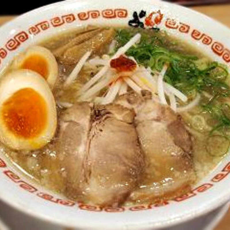元祖鶏ガラ醤油とんこつラーメン味玉付き(よってこや 藤沢店 )