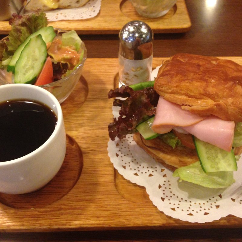 モーニング（ハムとチーズのクロワッサンサンド）(喫茶ドニエ)
