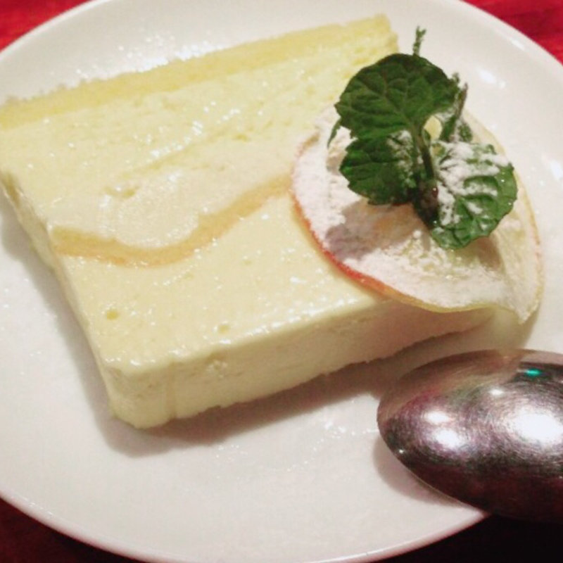 レモンムースケーキ(ビストロ カルネジーオ （BISTRO CarneSio）)