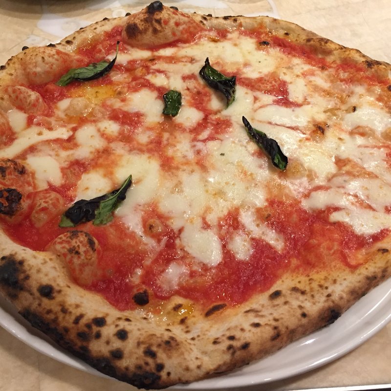 マルゲリータ ドッピア(アンティーカ・ピッツェリア・ダ・ミケーレ福岡)