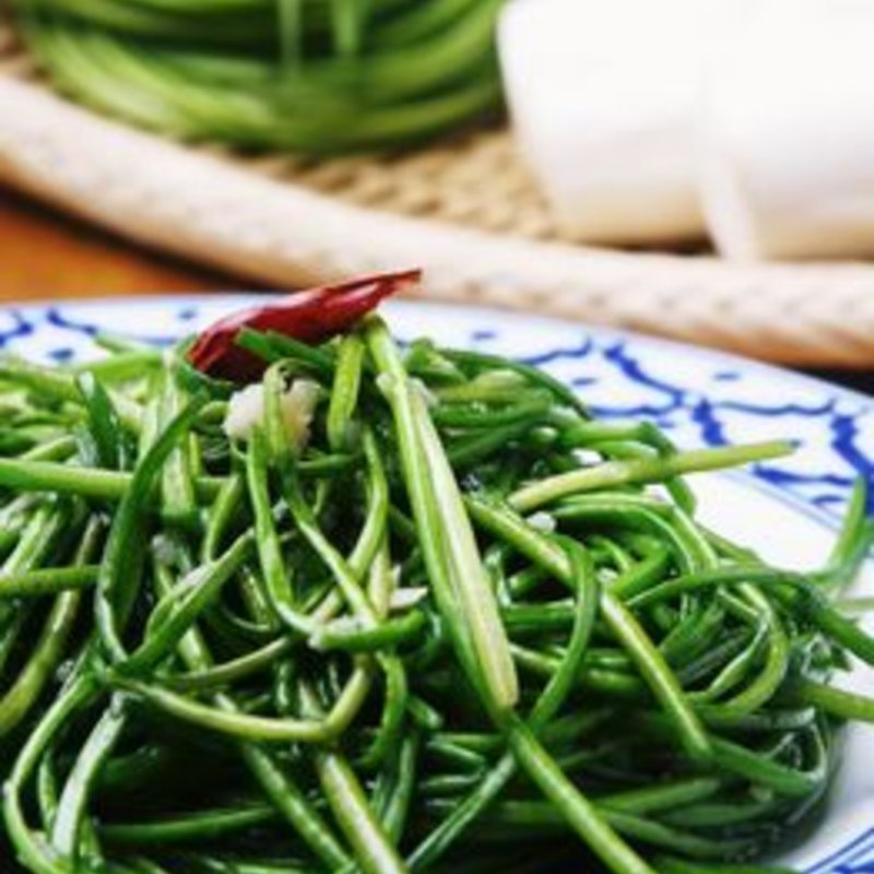 水蓮菜の塩炒め(回頭)