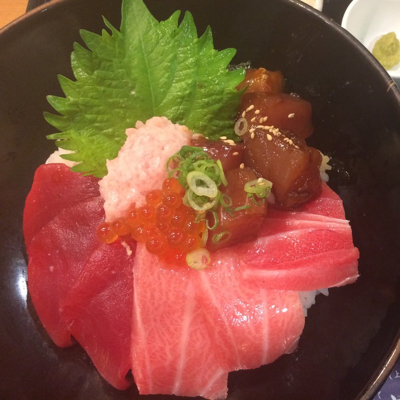 「極〜KIWAMI〜」まぐろづくし丼(堂島とろ家 阪急三番街店 （とろや）)