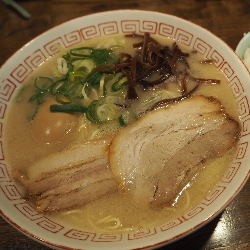 半熟味玉らーめん(本場博多 長浜ラーメン まるむら 東陽町店 )