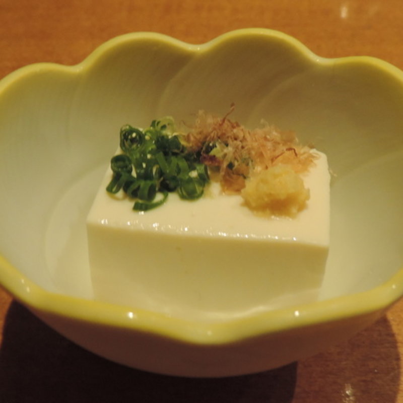 冷奴 絹ごしを使用(なか川 東風庵)