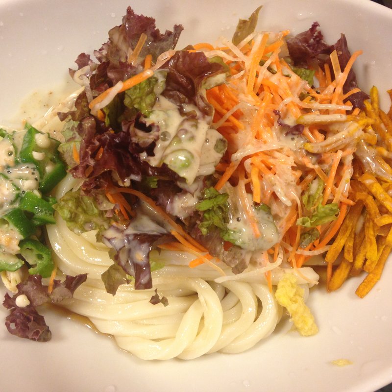 サラダうどん(どん吉 藤沢北口店 )