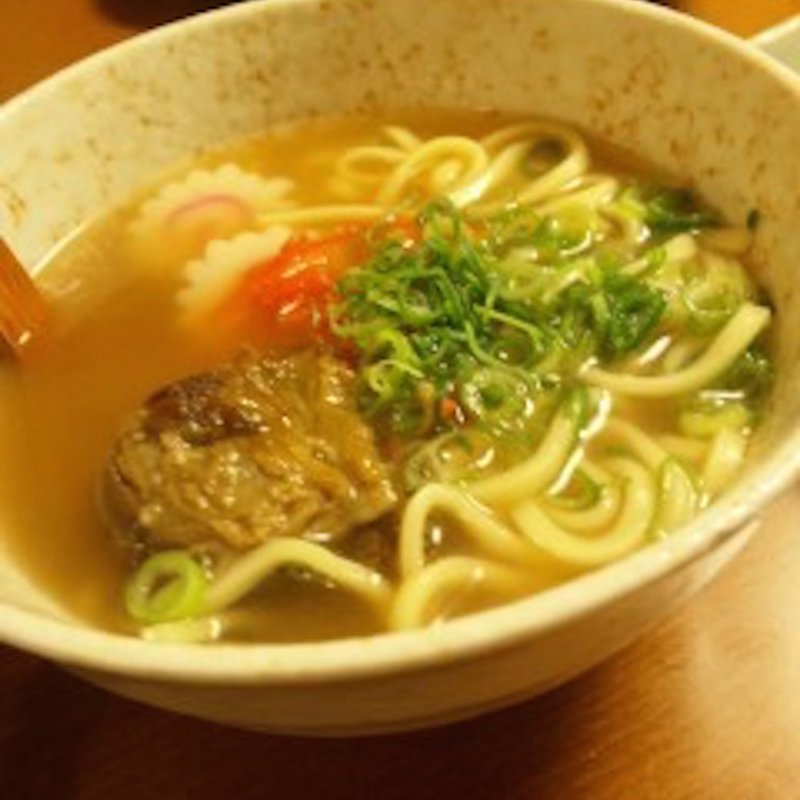 ソーキそば(やじろべえ )