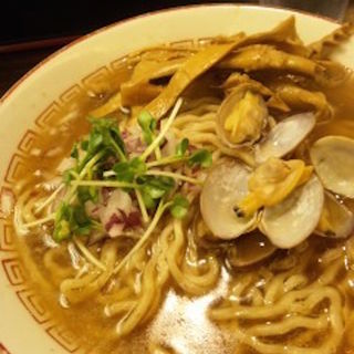 醤油ラーメン(フスマにかけろ 中崎壱丁 （麩）)