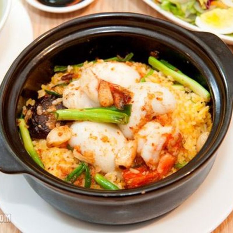 海鮮おこげ(ワン アン ホア セン （Quan an Hoa sen）)