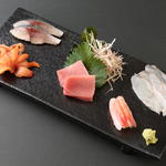 刺身の盛り合わせ(かね七商店　鮨ひろ喜 )
