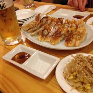 楽　ビールセット(神戸餃子 楽)