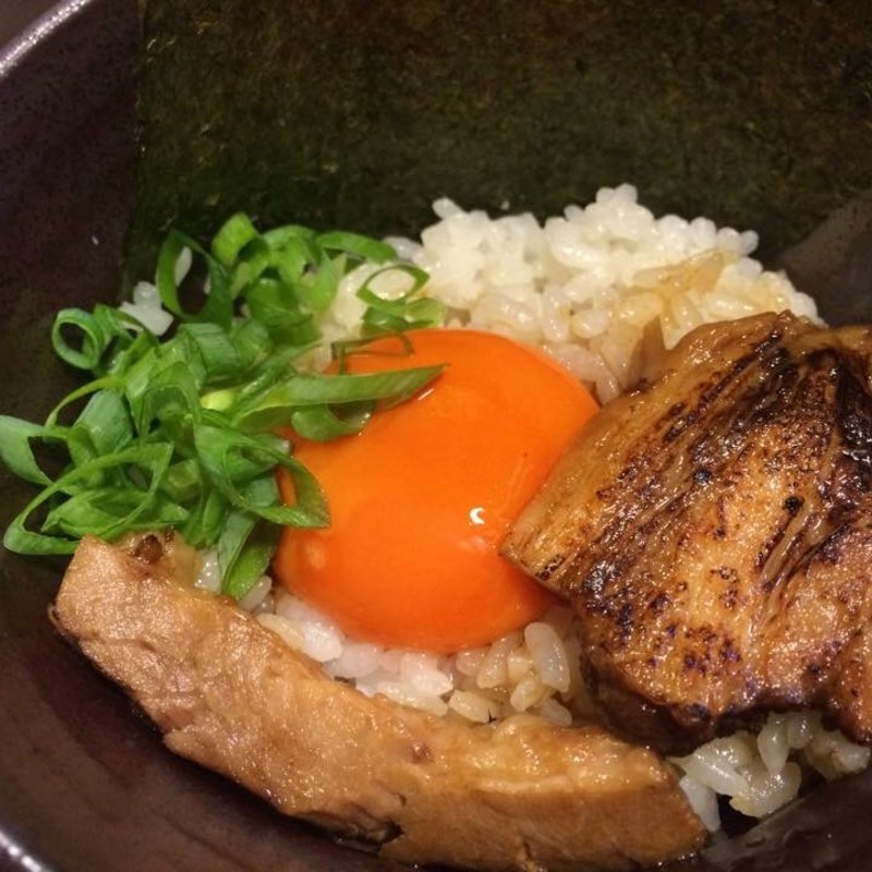 炙りチャーシュー丼(バカヤロー 龍麺房 )
