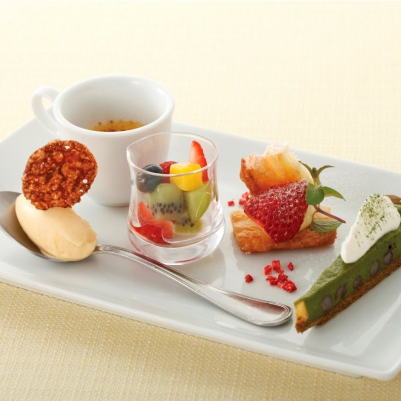 デザートの盛り合わせ(キハチ イタリアン 横浜クイーンズイースト店)