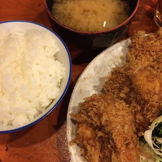 ロースかつ定食(とんかつ かつ壱 （かついち）)