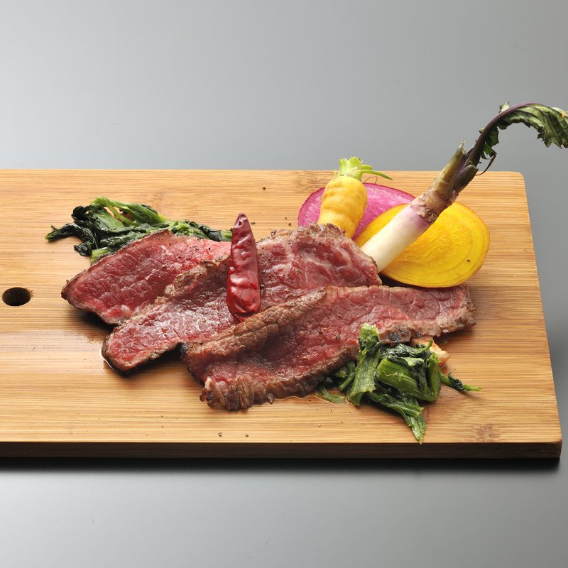 和牛のタタキ 炙りカルパッチョ(Cucina Magica （クッチーナ マジカ）)