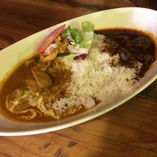 バターチキンカレー+ビーフカレー(Sサイズ)(GHEE （ギー）)