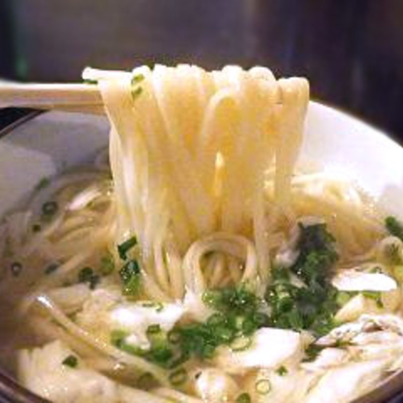 鶏うどん(夢酒 ダイニングバームッシュ藤沢店)