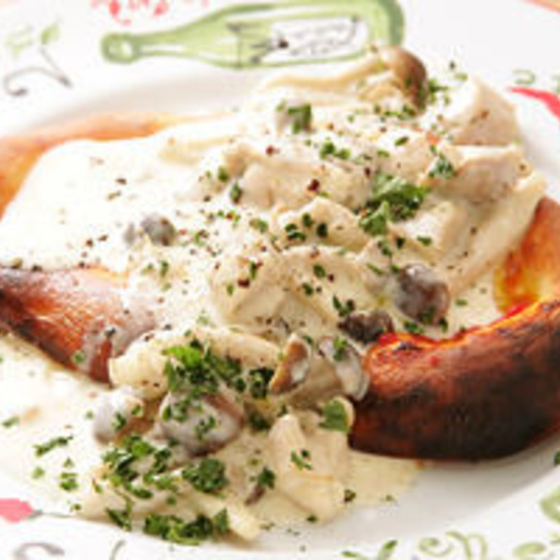 チキンとキノコのクリーム煮(CafeBar Luz （カフェバー ルース）)