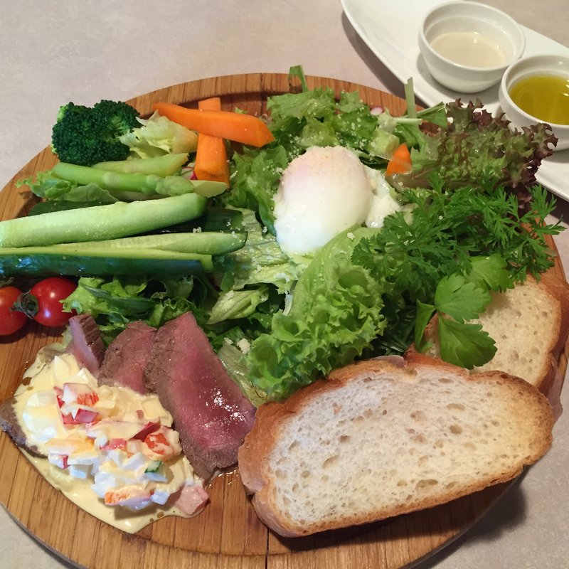 糸島野菜のサラダランチ(野菜スープ付)(ラ バンバ)