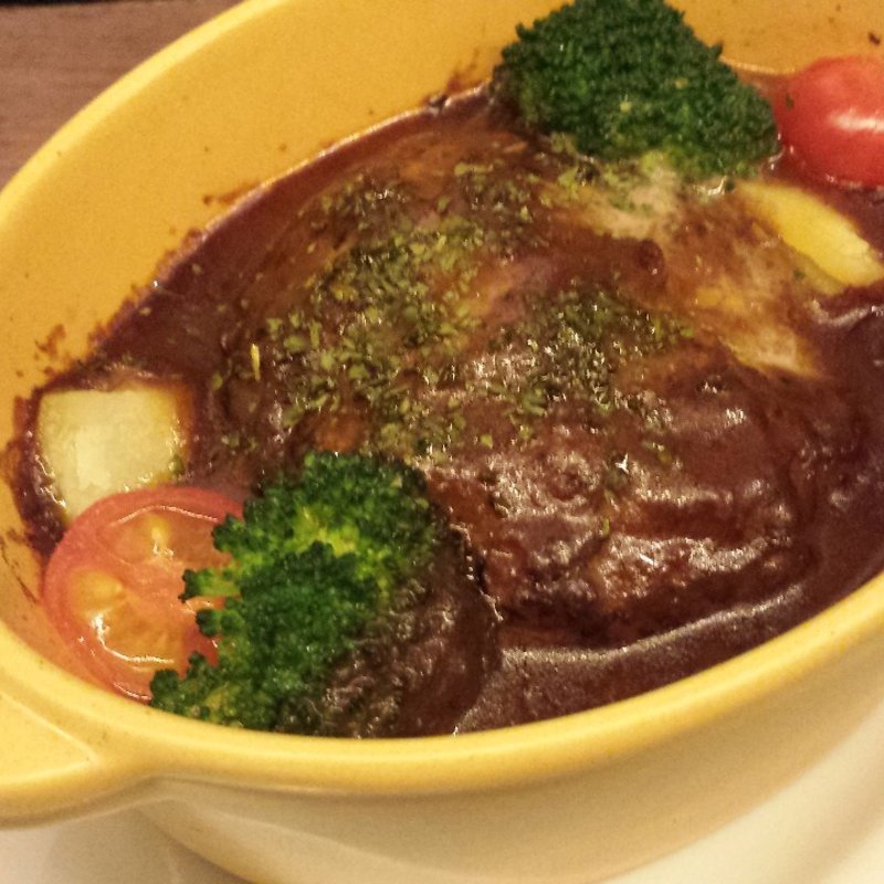 豚タンのバルサミコ煮込み(Les Cocottes)