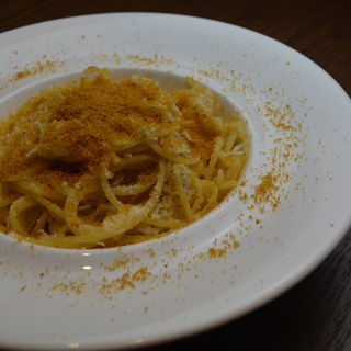 サルディーニャ産カラスミとしらすの焦がしバターソース　スパゲッティー(トラットリア コルディアーレ （Trattoria Cordiale）)