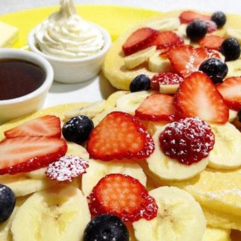 フルーツミックスパンケーキ(MOANA　CAFE)