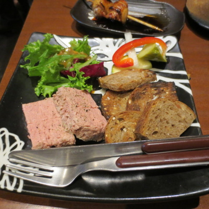 鶏レバーのテリーヌ(富吉)