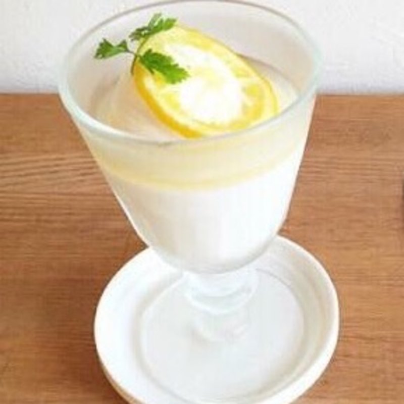 レモンとヨーグルトのムース(cafe&gallery hobitto)