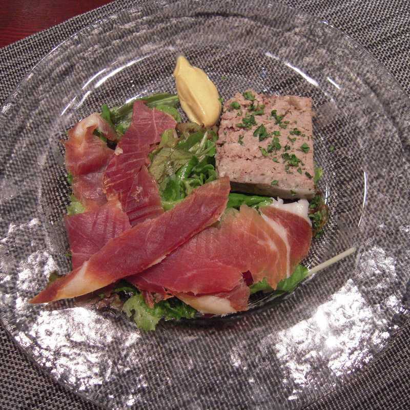 パテと生ハムの盛り合わせ(コントワール ミサゴ)