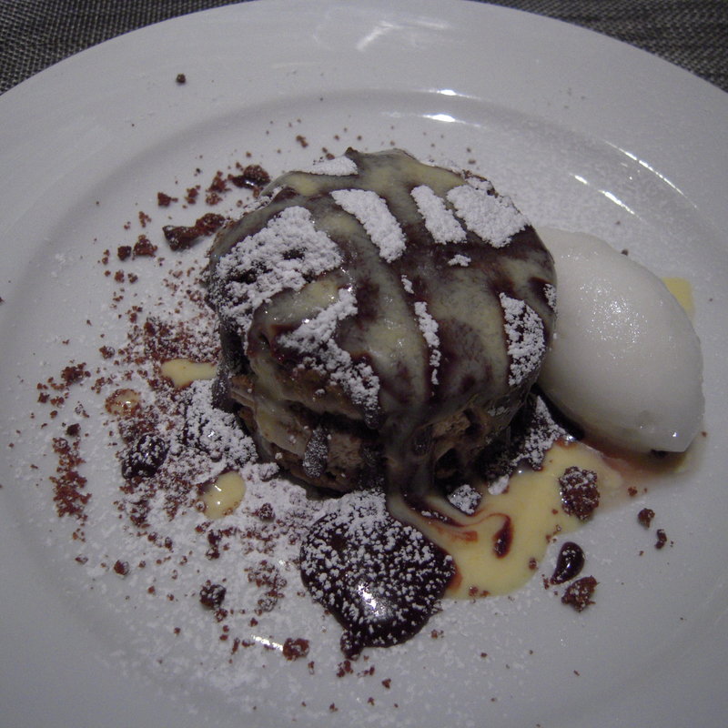 ガトーショコラ　アイス添え(コントワール ミサゴ)