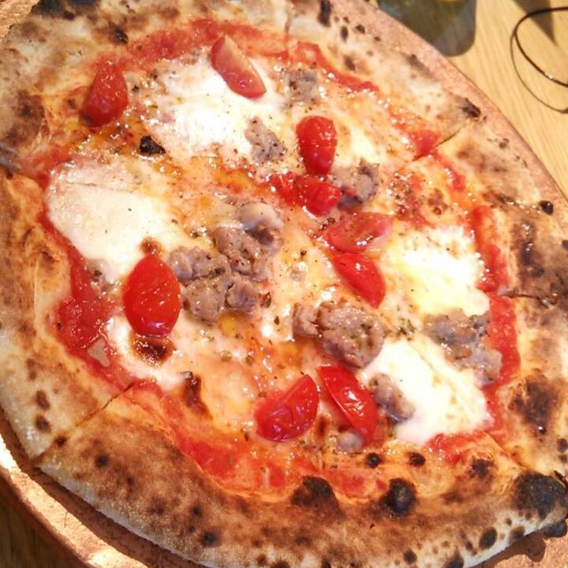 生ソーセージとトマトのサルシッチャ(ミュゼウメキタ （muse umekita）)