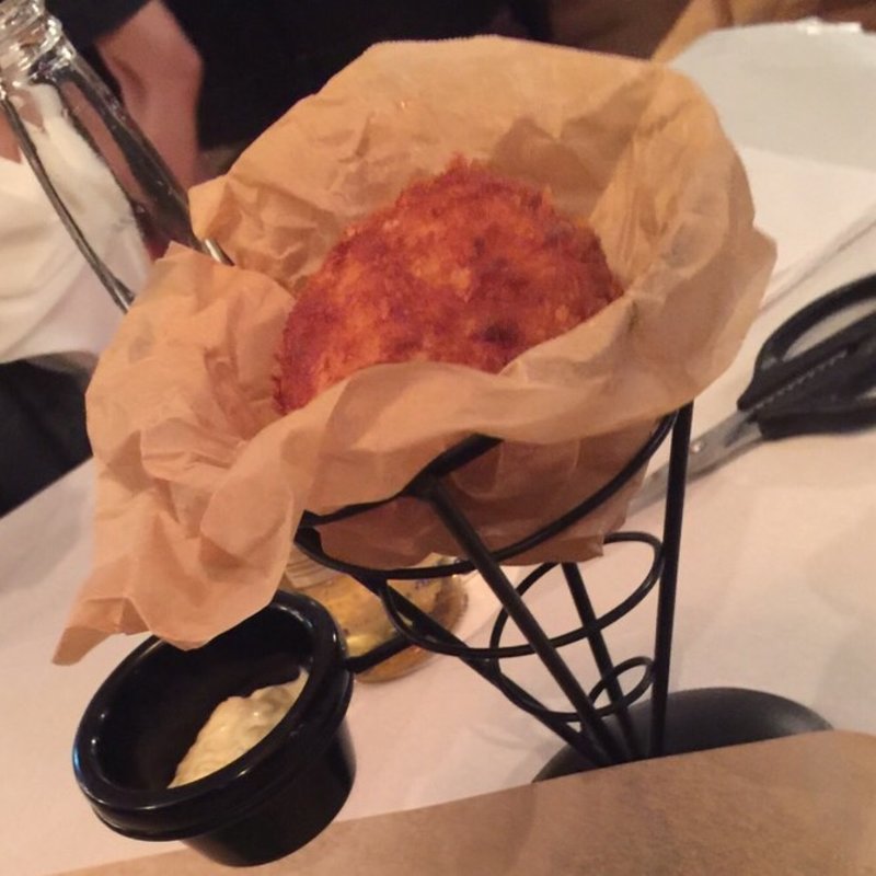 クラブケーキ(1ピース)(ダンシングクラブ東京)