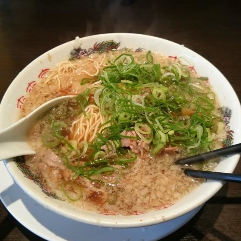 とんこつ醤油ラーメン(来来来)