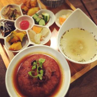 豆腐ハンバーグ(ムモクテキカフェ （mumokuteki cafe）)