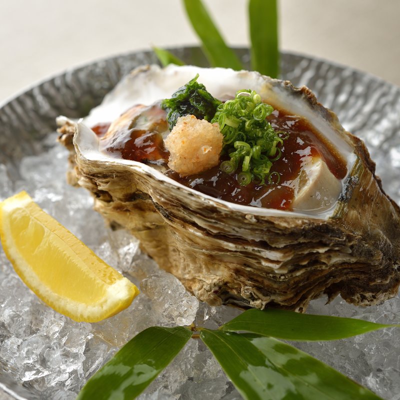 生牡蠣 醤油ジュレ(銀座 喰い切りひら山)