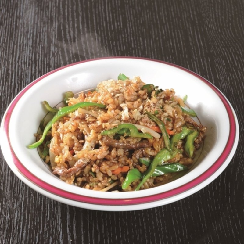 牛肉ピーマン炒飯(華連河)