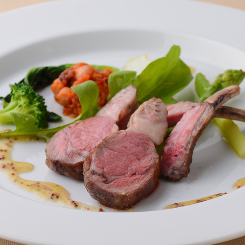 仔羊の網焼きロースト(ル・タン・メルヴェイユ)