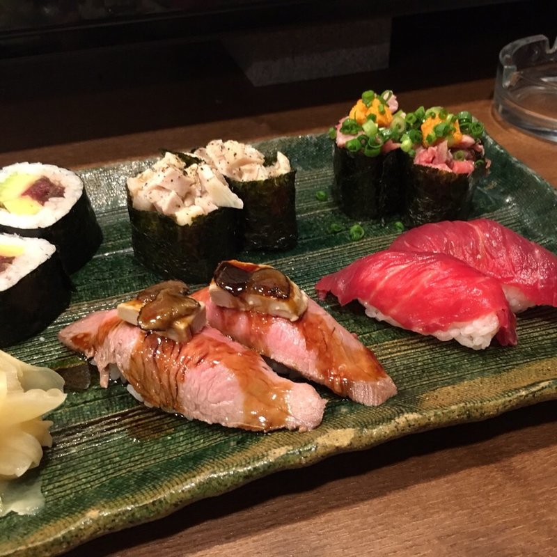 神楽盛合せ(肉寿司 神楽坂毘沙門店 （【旧店名】肉学肉寿司）)