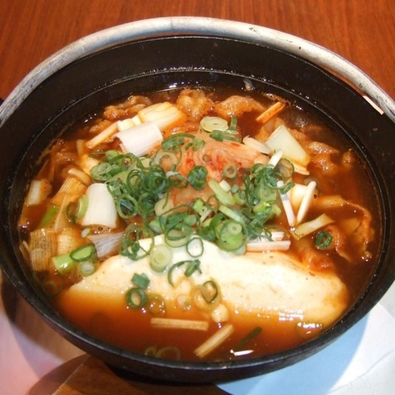 黒豚チゲスープ(古民家郷土料理 市川おいどん)