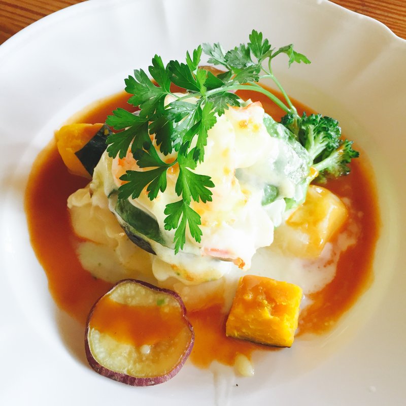 フレッシュアボカドと海老とベーコンのグラタン(神戸屋レストラン 緑ヶ丘店 （コウベヤレストラン）)