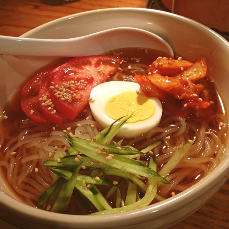 冷麺(炭火焼肉ホルモン 徳臓 )