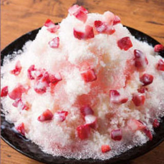 あまおう苺シロップと練乳のかき氷(味斗 スーク海浜幕張店 )