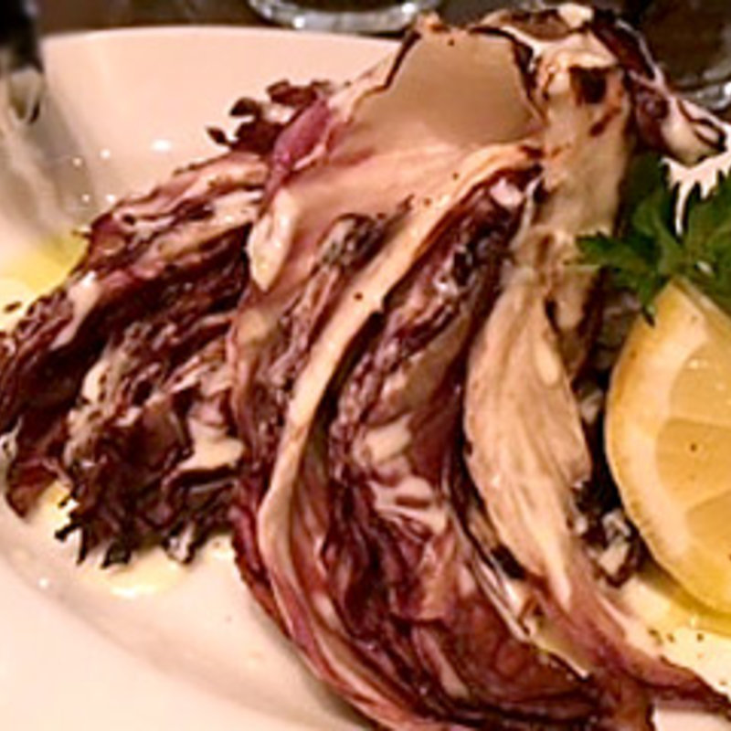 ラディッキオの炭火焼　ゴルゴンゾーラソース(フラテッロ （FRATELLO）)