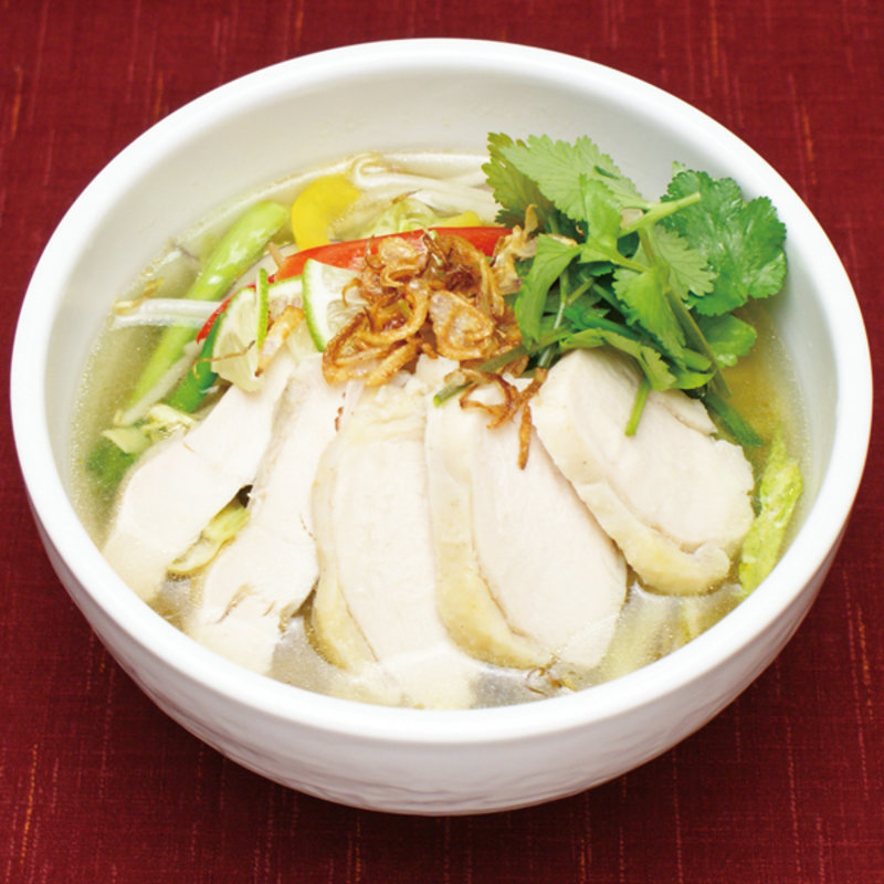 蒸し鶏のフォー(Enak Enak エナエナ 市川店)