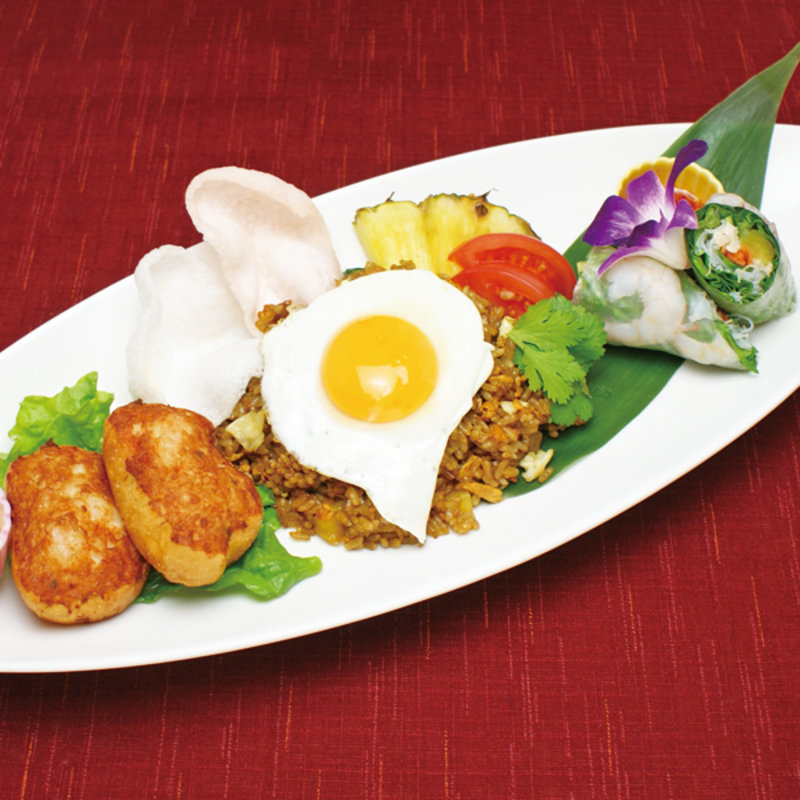 ココナッツカレー＆シュリンプトーストプレート(Enak Enak エナエナ 市川店)