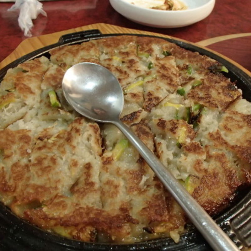 じゃがいもちぢみ(巨富家 （クォブヤ）)